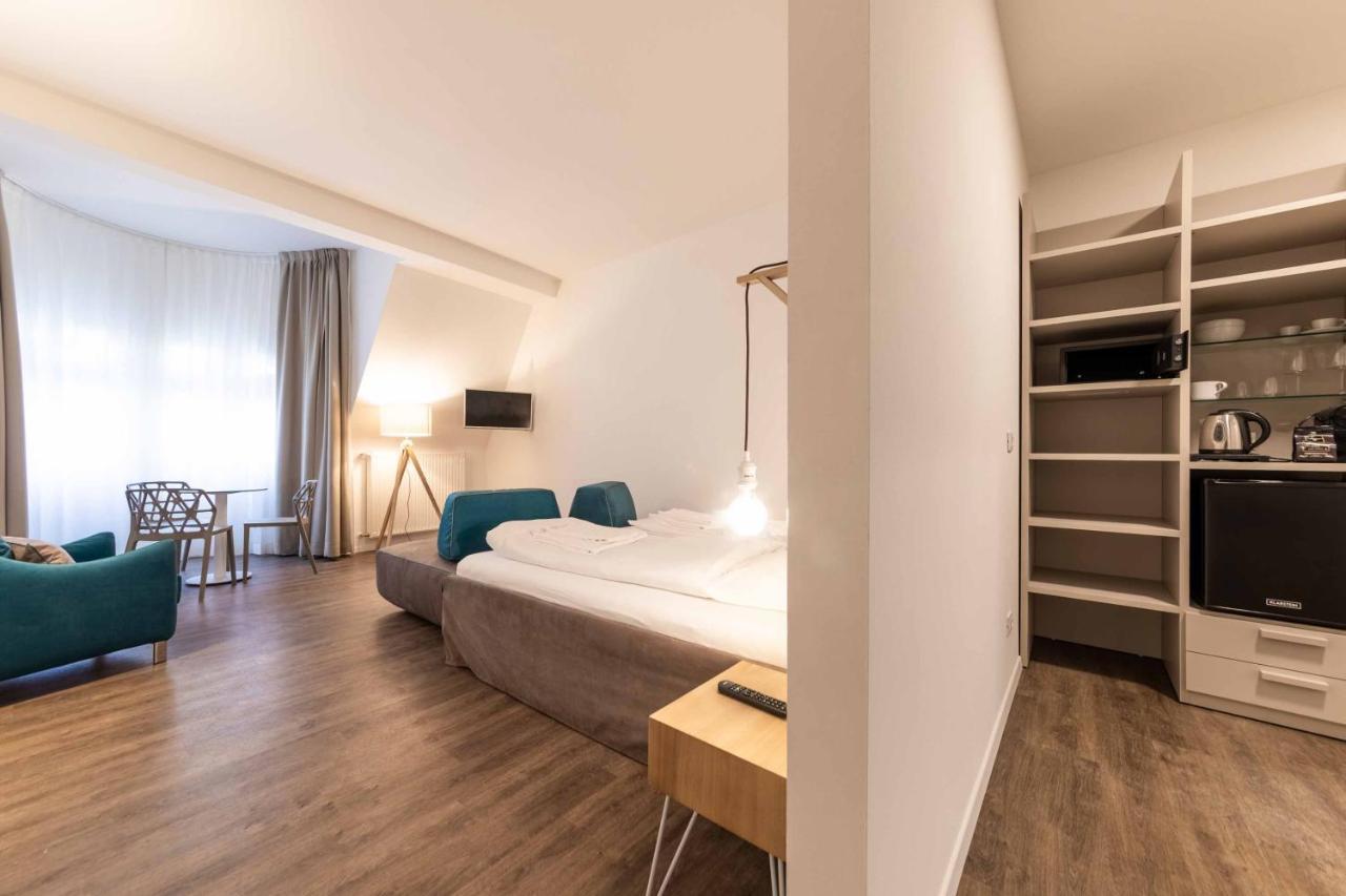 Guesthouse zum Loewen Merano Extérieur photo